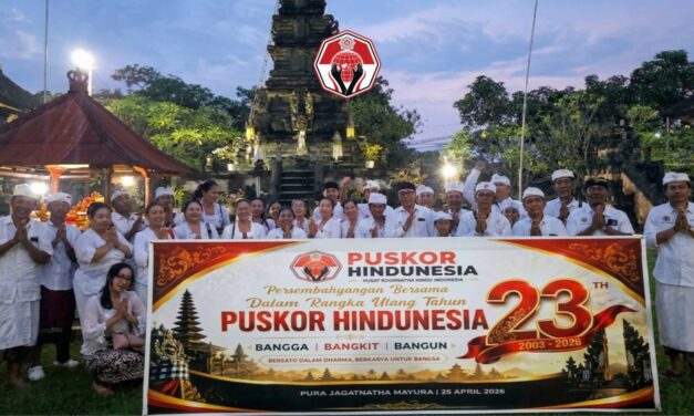 Rayakan HUT ke-23, Puskor Hindunesia NTB Gelar Persembahyangan Bersama di Pura Jagatnatha Mayura