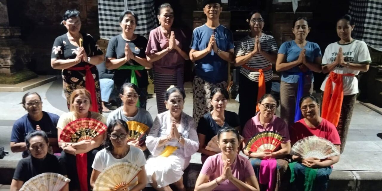 NITAMA Dekorda Denpasar Menari di Pura Sebagai Bakti dan Pemujaan Kepada Sang Hyang Widhi Wasa