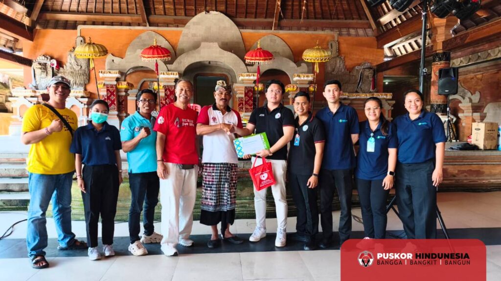 Ketua Panitia bersama Tim RSUP Prof Ngoerah dan Tim Setelah Giat Donor Darah