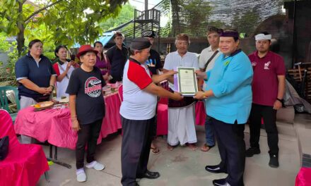 Kemenag Banyuwangi Dorong Konsolidasi dan Serahkan Tanda Daftar Lembaga Dekorda Puskor Hindunesia