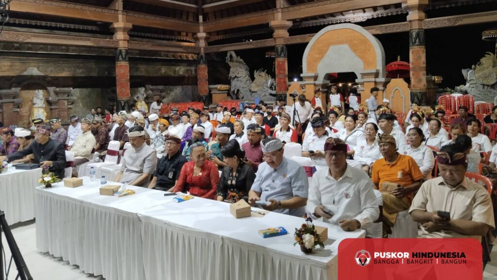 Undangan dan Relawan Dharma dalam Acara Hari Jadi Ke-23 Puskor Hindunesia