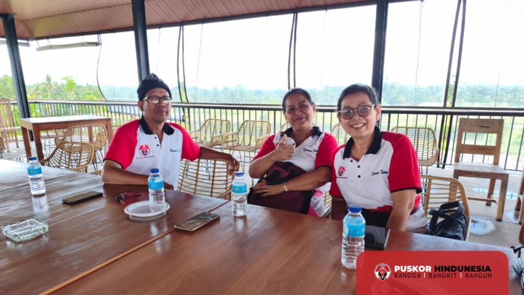 Ibu-ibu Nitama yang turut menghadiri Sima Krama bersama Jero Kubayan Bayad
