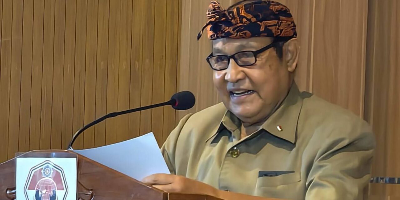 Kawal Peradaban Bali: Mayjen TNI (Purn) Sang Nyoman Suwisma Serukan Sinergi di Seminar Nasional, Diwarnai Kejutan HUT ke-77