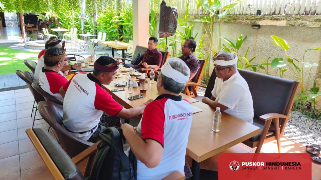 Jajaran pengurus Puskor Hindunesia dan DPD HPI Bali