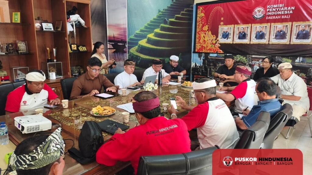 Suasana Serius Dalam Pemaparan Aduan dari Pelapor Yang Disampaikan Ketua Umum Dekornas Puskor Hindunesia