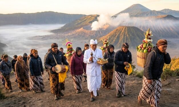 Undangan Hindunesia Zoom: Menyelisik Kekayaan Spiritual Hindu Tengger Bersama Puskor Hindunesia