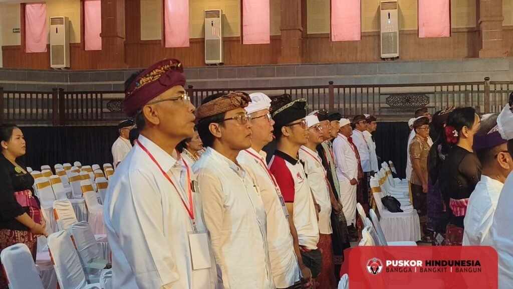 Tim Puskor Hindunesia Yang Hadir Saat Menyanyikan Lagu Indonesia Raya