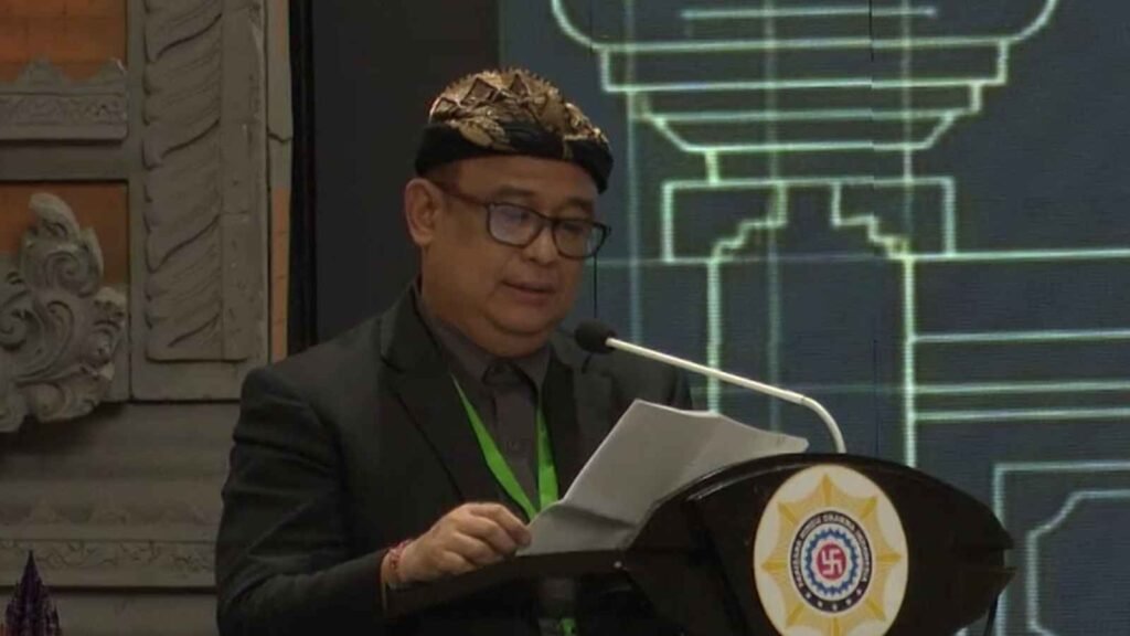 Dr. Anak Agung Gede Ngurah Ari Dwipayana Saat Menyampaikan Visi dan Misi