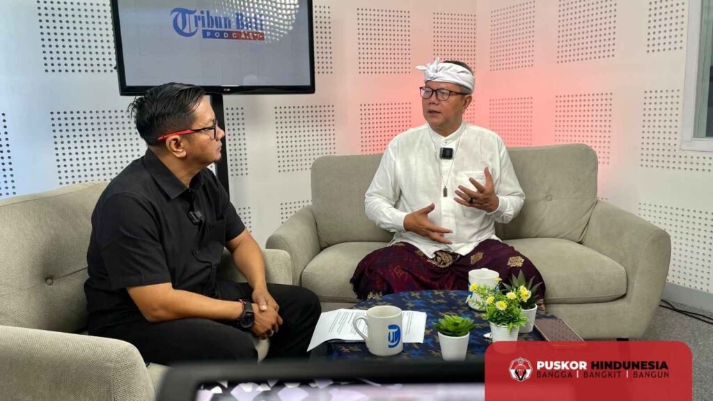 Ida Bagus K Susena - Ketum Dekornas Puskor Hindunesia Menyampaikan Pandangannya Pra Mahasabha XIII PHDI