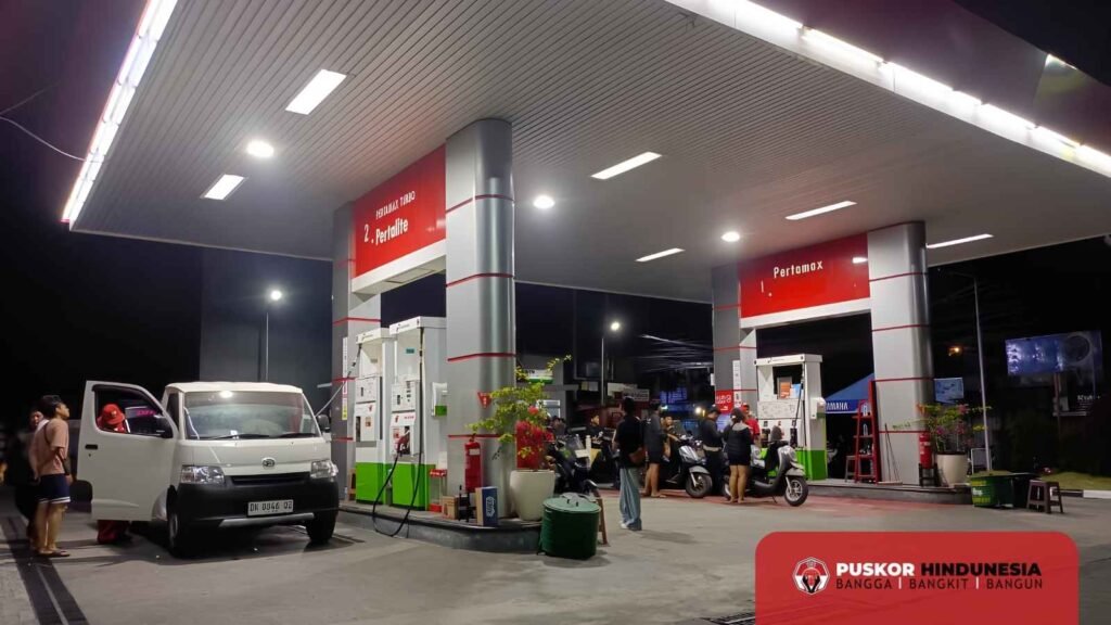 Kepadatan di Pom Bensin Perumahan Dalung 54-803-22 Dinihari Tadi Pukul 0117 Wita