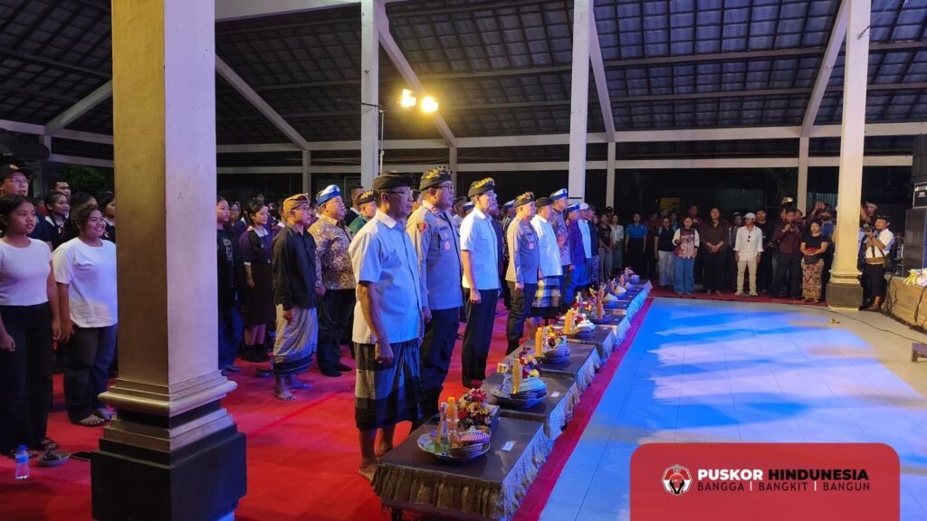 Sarasehan Juga Dihadiri Berbagai Kalangan Yowana Kabupaten Gianyar - Masyarakat Adat Setempat