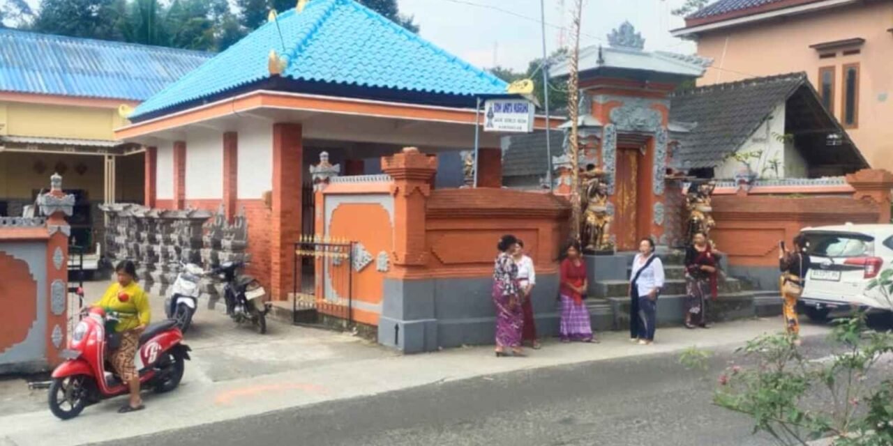 Merawat Sradha dan Harmoni di Lereng Gunung: Odalan Pura Keluarga Desa Medowo Hadirkan Potret Toleransi Lintas Iman