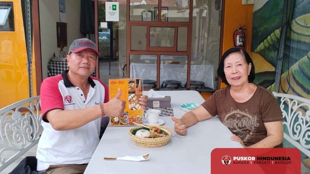 Tiba di Jakarta Ketum Dekornas Puskor mampir di Warung Nasi Campur Bali Ibu GA Arini